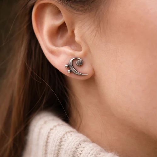 Srebrne kolczyki ORKO066 KLUCZ BASOWY