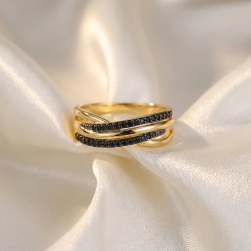 Złoty Pierścionek - Obrączka z czarnymi diamentami 0,22ct