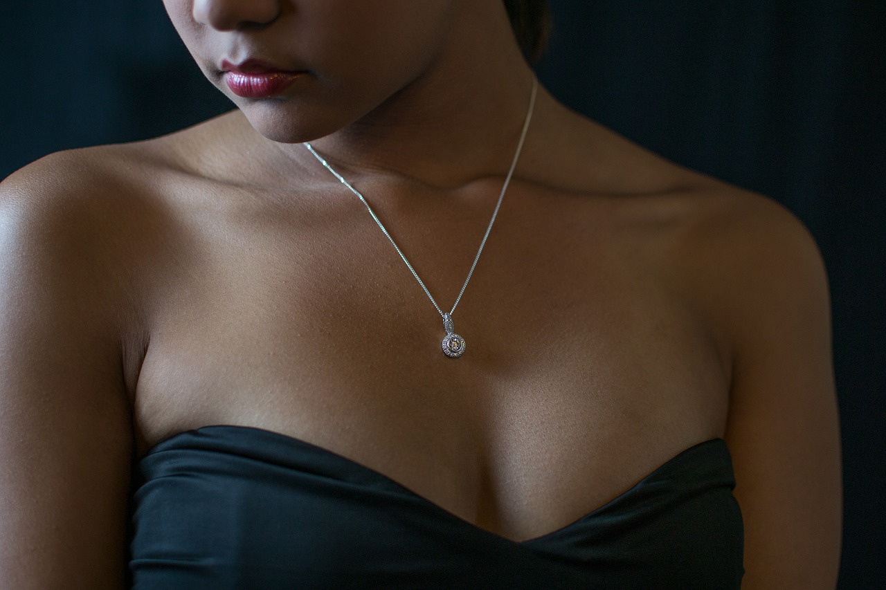 Biżuteria Swarovski – poznaj trendy na nadchodzący sezon jesień - zima 2017